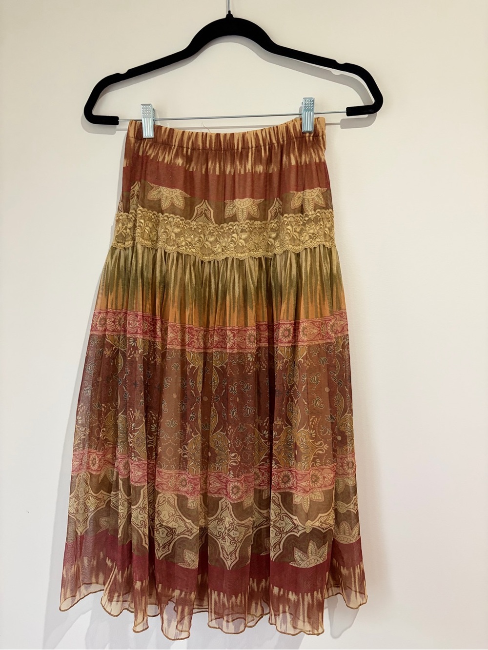 Vintage Y2K Bohemian Tiered Lace Midi Skirt in Earthy Multi-Color